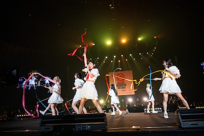 でんぱ組.inc「@JAM EXPO」ラストステージの様子。（撮影：音楽ナタリー編集部）