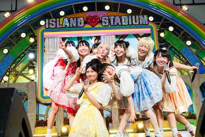 「TOKYO IDOL FESTIVAL 2024」初日のトリを務めたでんぱ組.inc。（撮影：音楽ナタリー編集部）