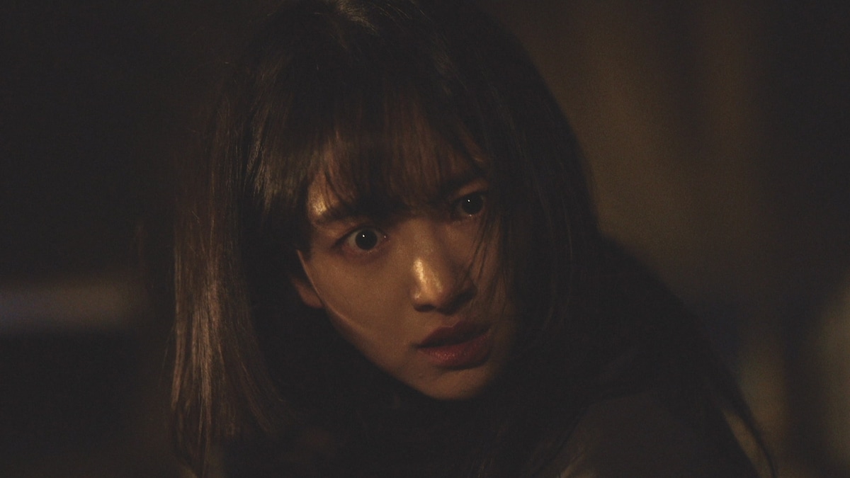 「アイショッピング～返品された子どもたち～」場面写真。ウォン・ジナ演じるアヒョン