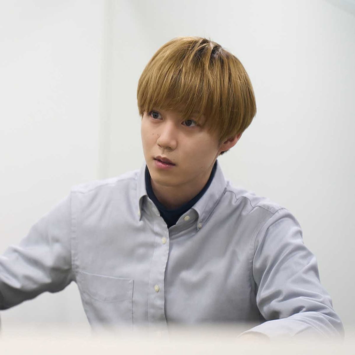 小越勇輝演じる紫宏臣