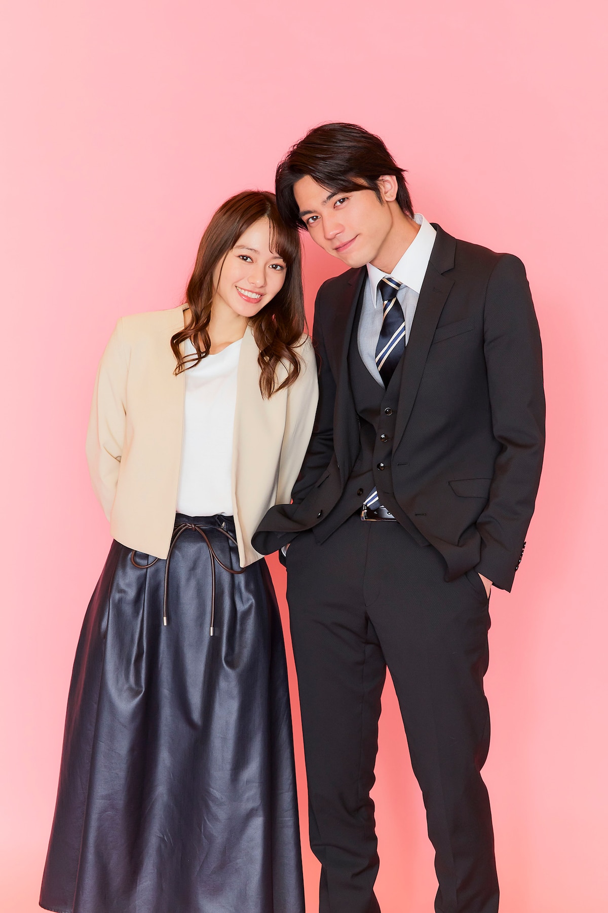 左から山本舞香、板垣瑞生。