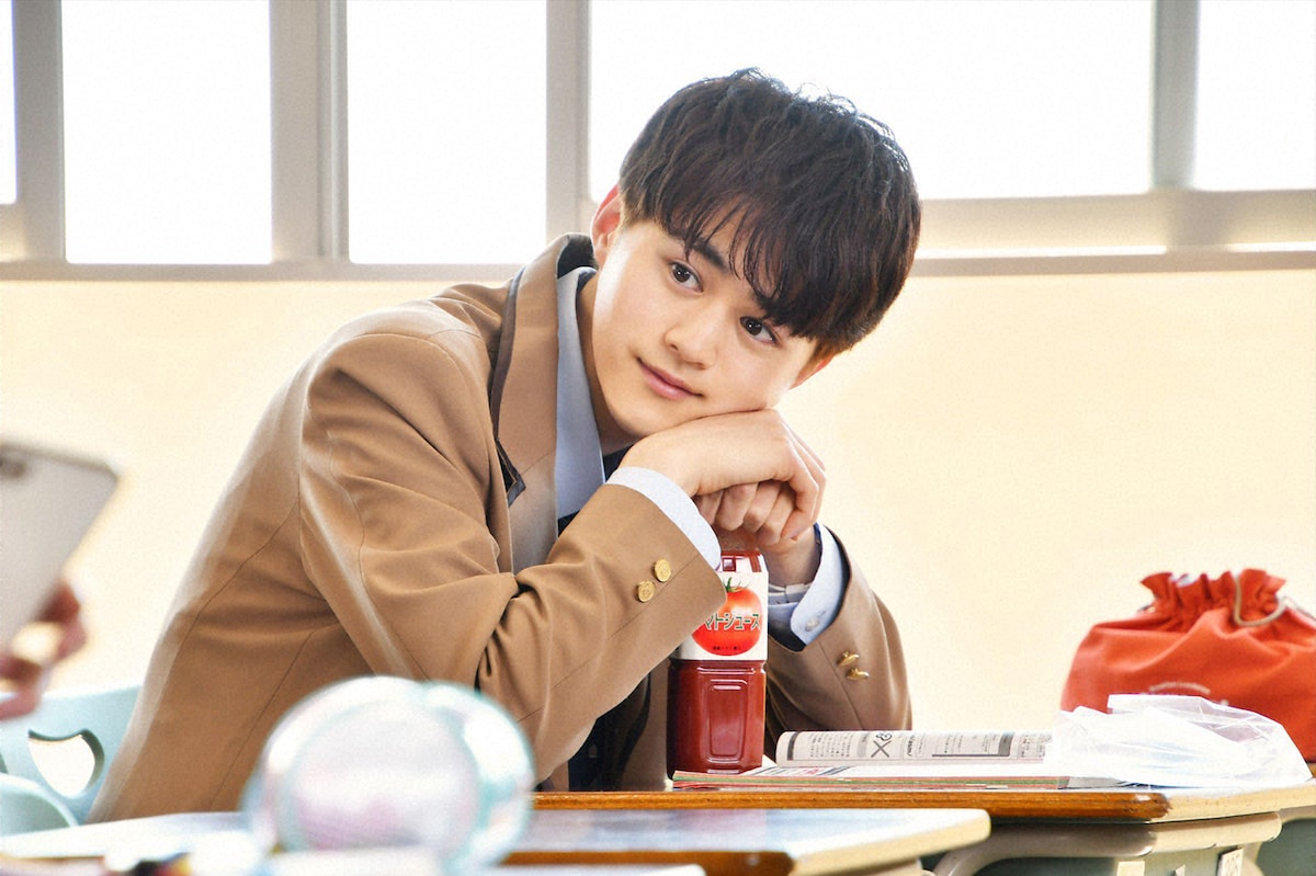 葵の同級生で好意を抱く長屋龍二（鈴鹿央士）。