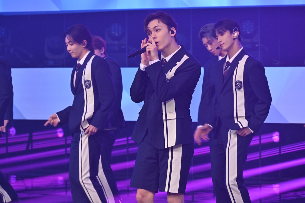 「DREAM」パフォーマンスの様子。