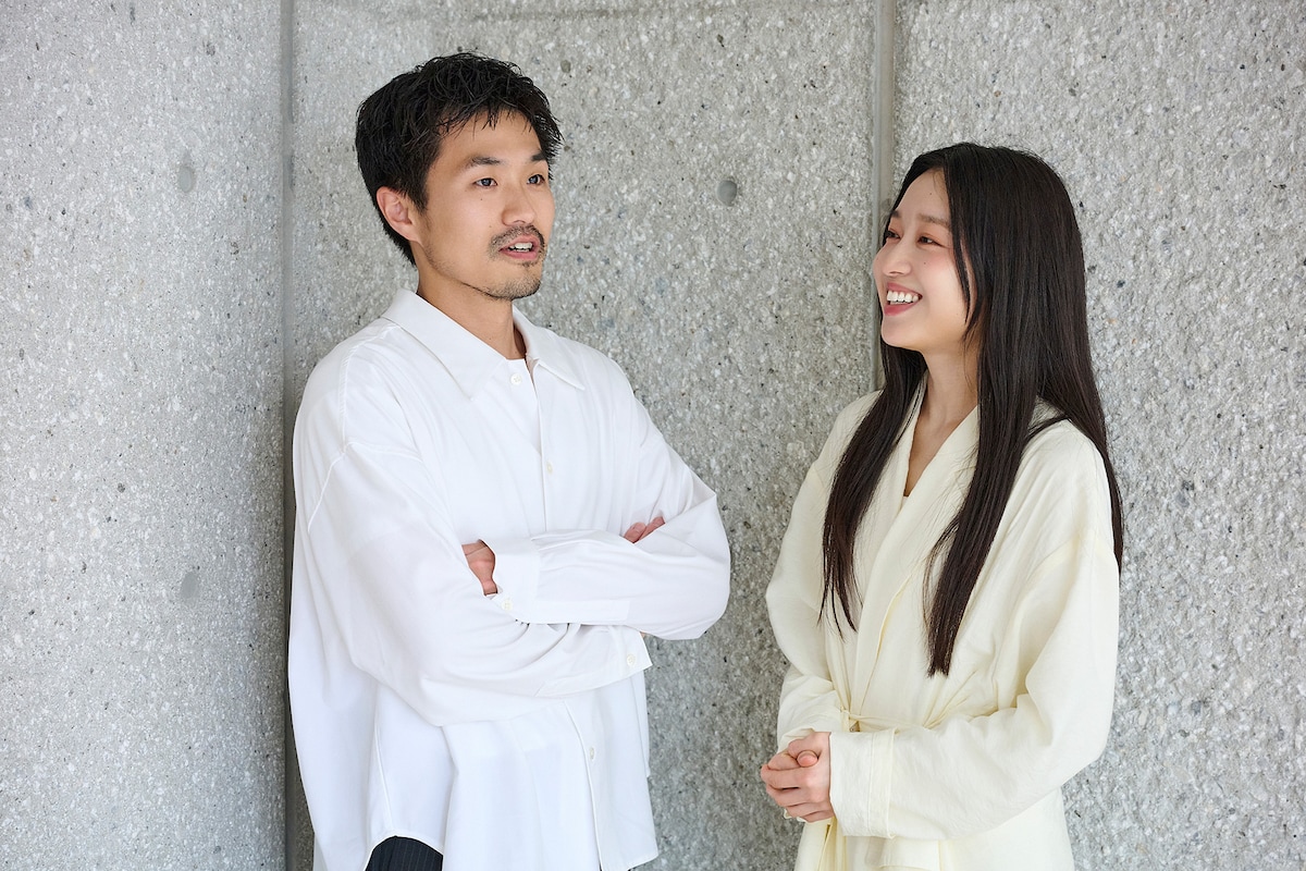 左から細川岳、青山美郷。