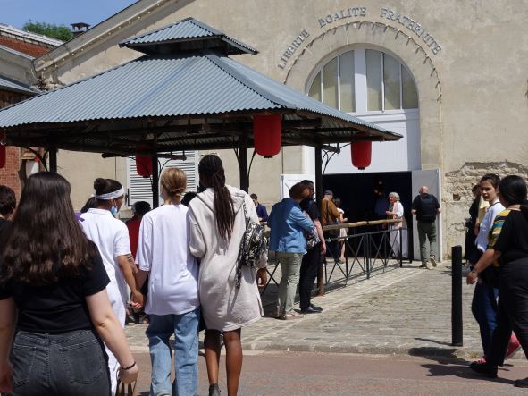 カルトゥーシュリの様子。©まつかわゆま