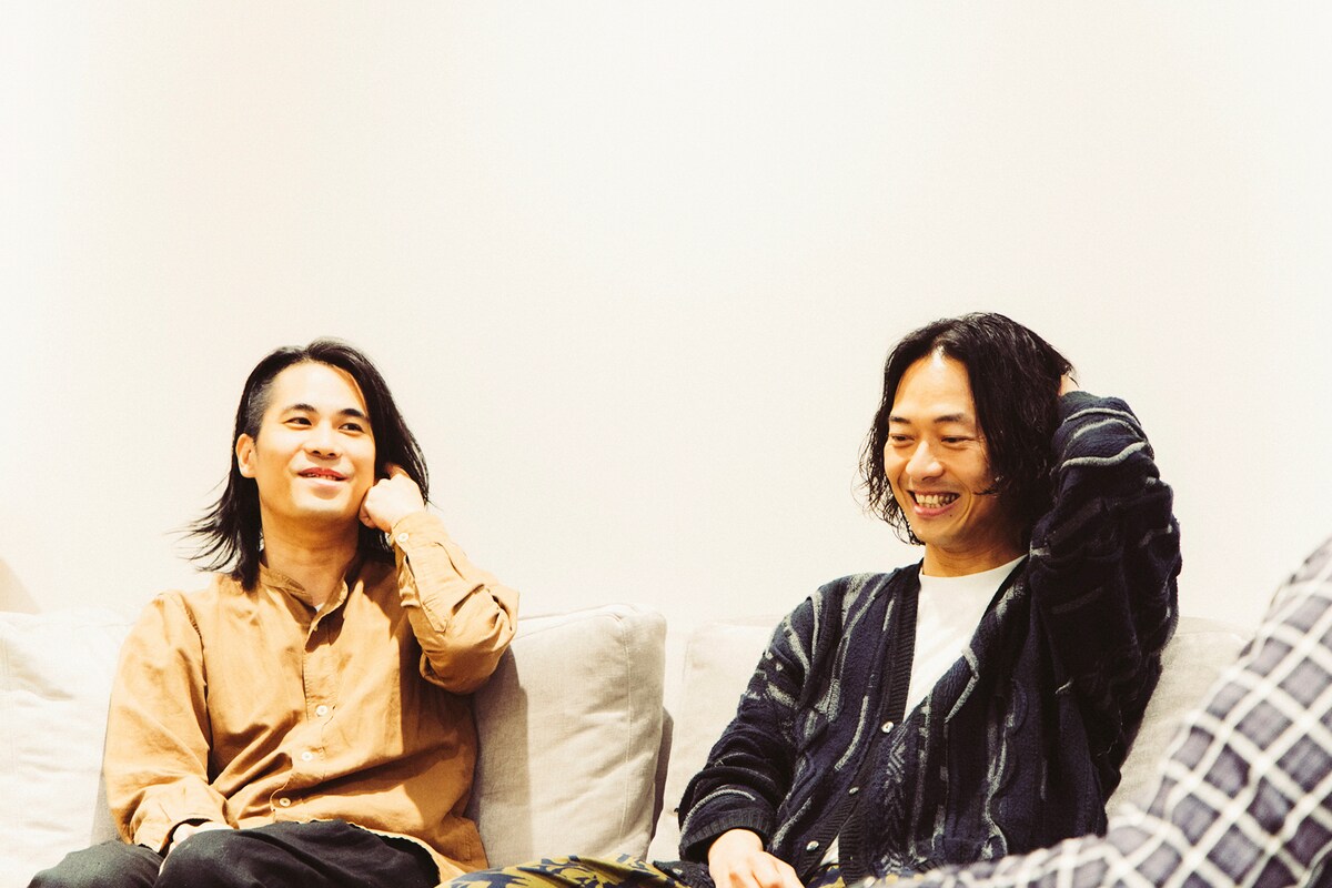 左から菅波栄純、山田将司。