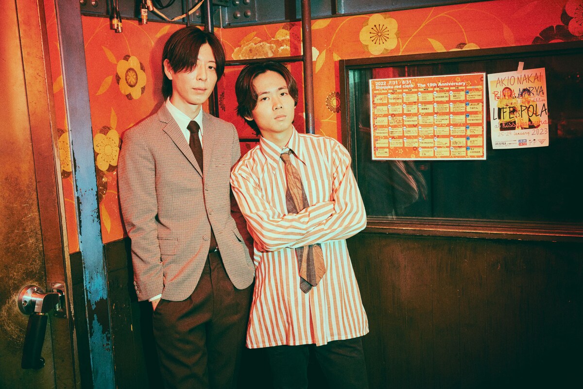 左からMARCY（Dr / THE BAWDIES）、オカモトレイジ（Dr / OKAMOTO’S）。