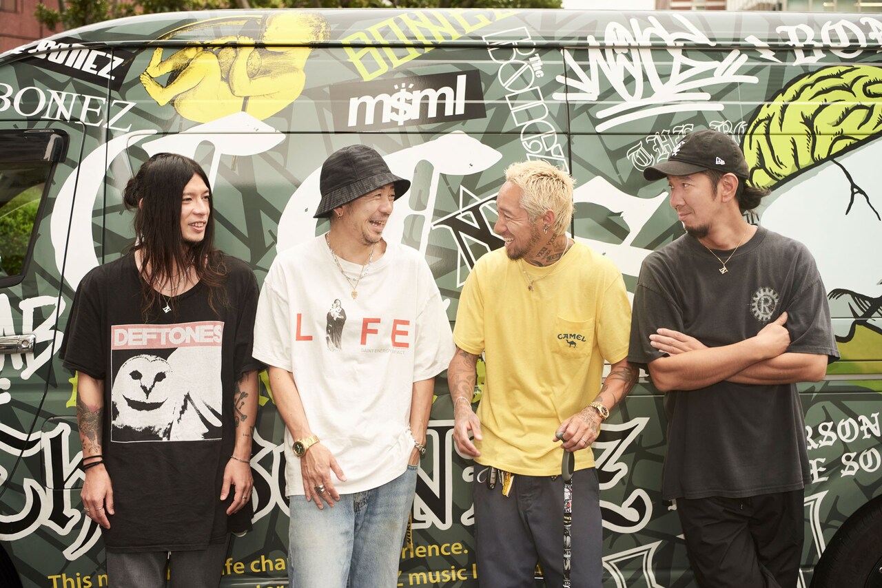The BONEZ特集｜“今が最高”を更新し続ける4人の気骨、誰ひとりとして