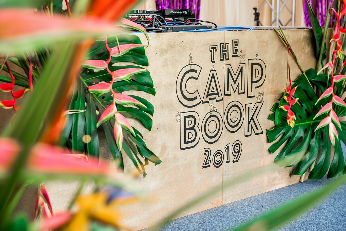 「THE CAMP BOOK 2019」の様子。
