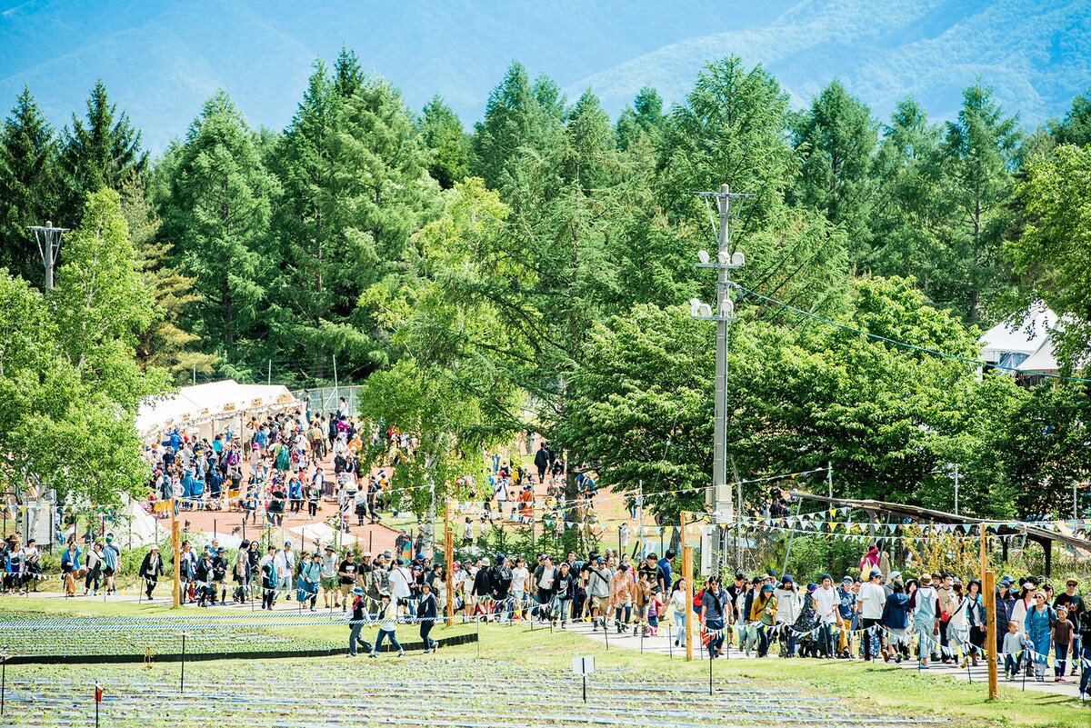 「THE CAMP BOOK 2019」の様子。