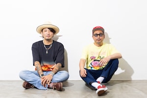 カツヲ（THE CHERRY COKE$）×ヤマネヒロマサ（さらば青春の光マネージャー）｜結成25周年、つないだ絆から生まれた新作