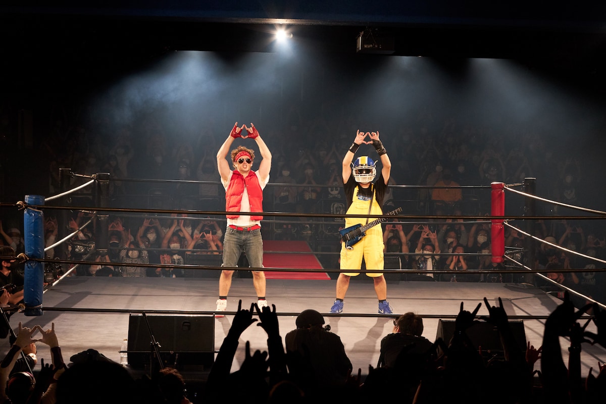 ザ・リーサルウェポンズ「新宿バトルロイヤル 2021」の様子。(提供:ソニー・ミュージックレーベルズ)