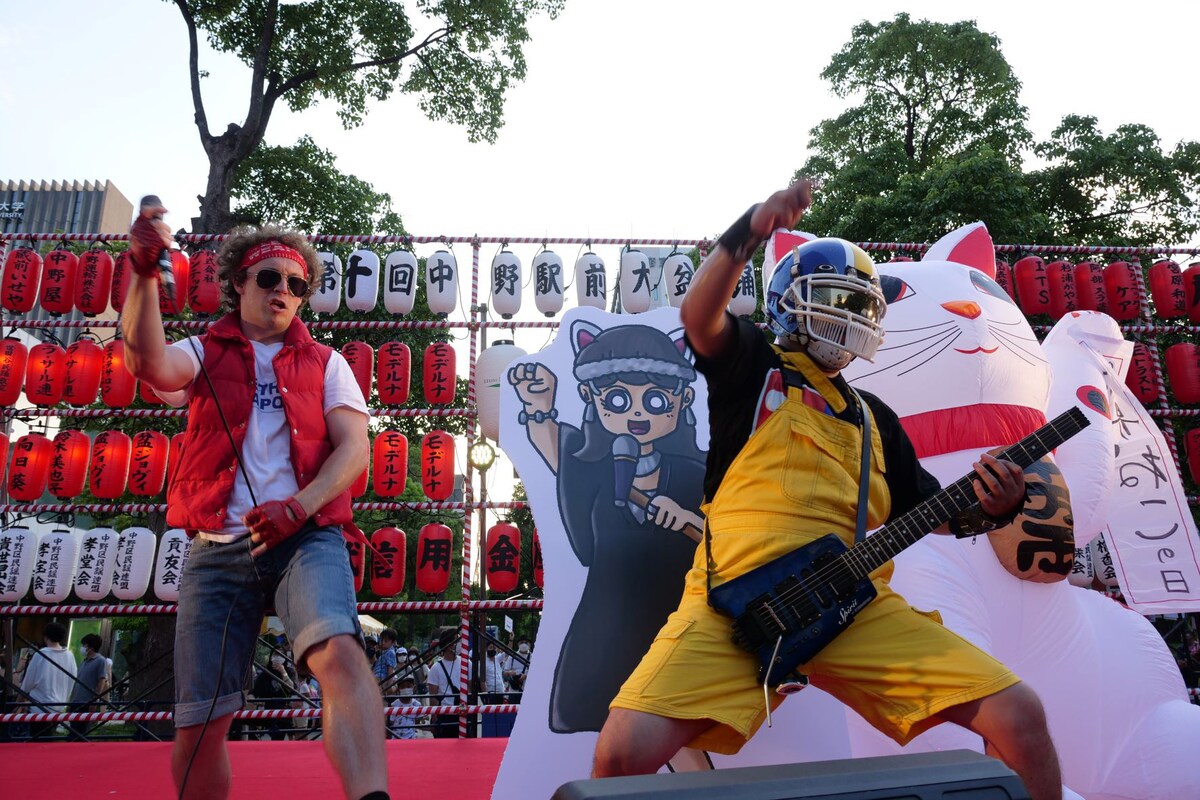 「中野駅前大盆踊り大会 2022」の様子。(提供:ソニー・ミュージックレーベルズ)