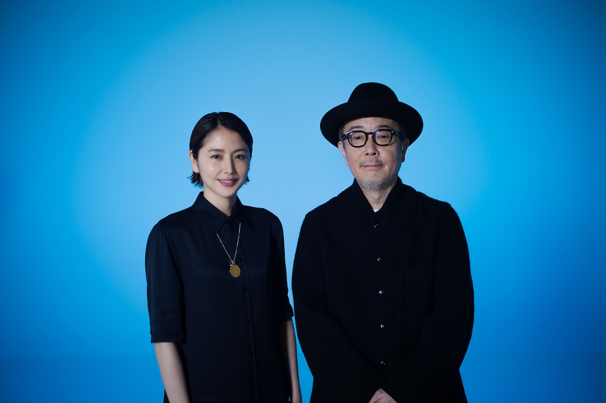 左から長澤まさみ、リリー・フランキー。