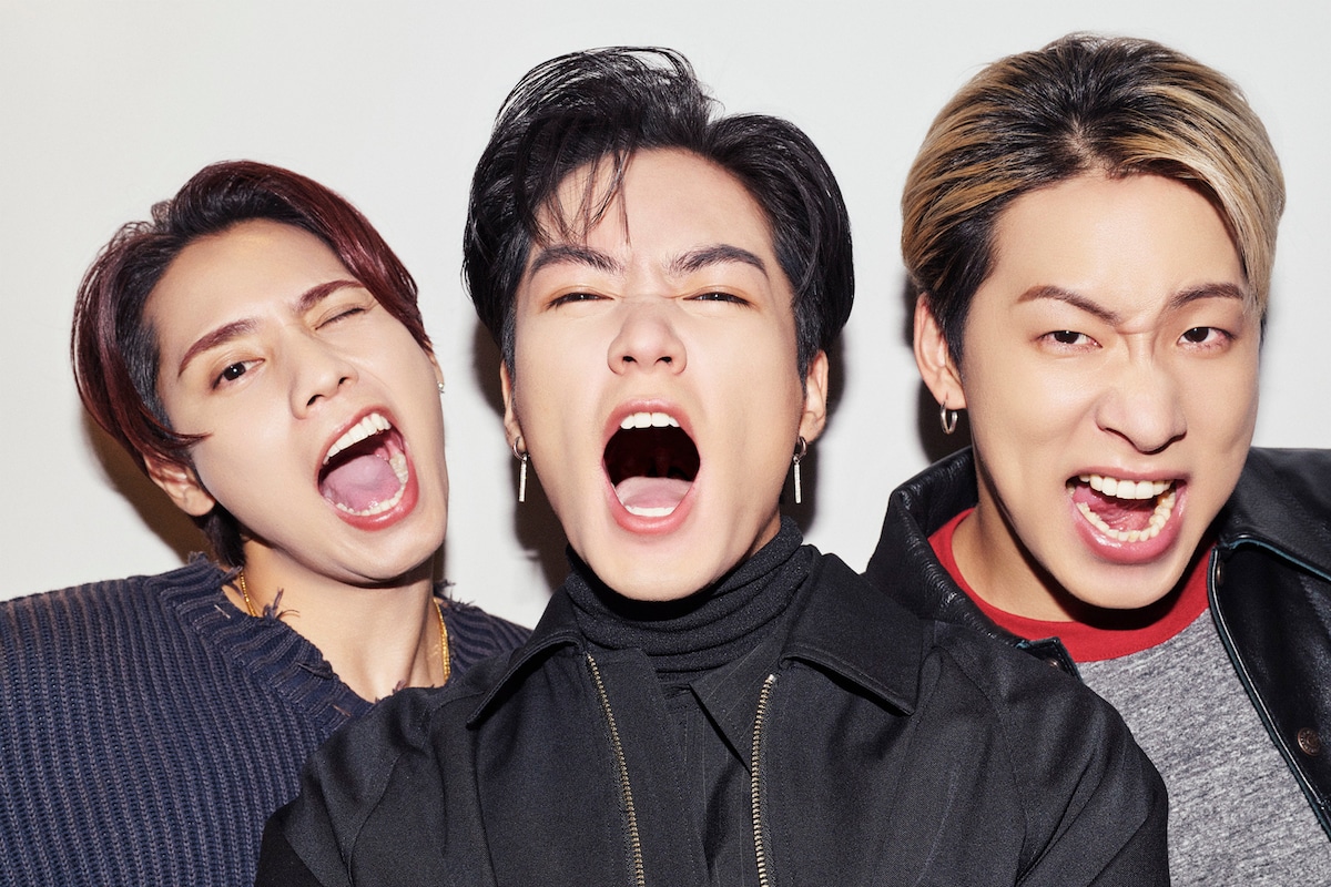 左から神谷健太、川村壱馬、陣。