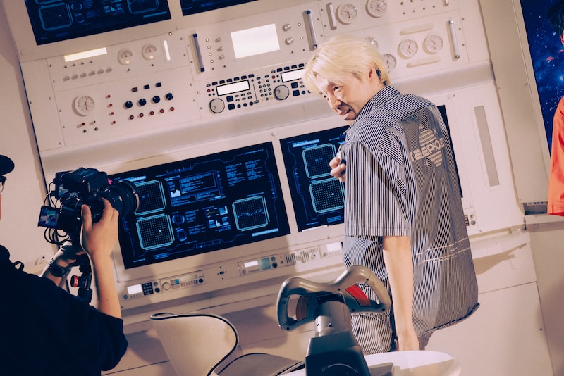 岡本伸明（the telephones）