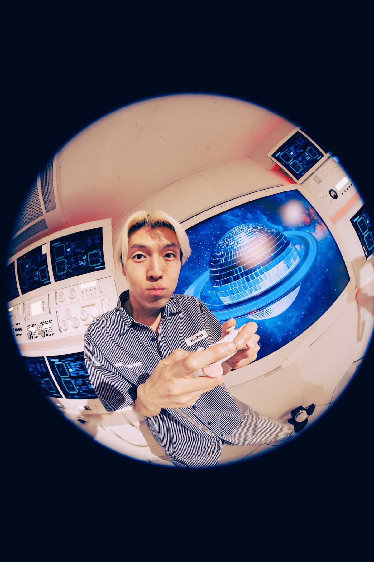 岡本伸明（the telephones）