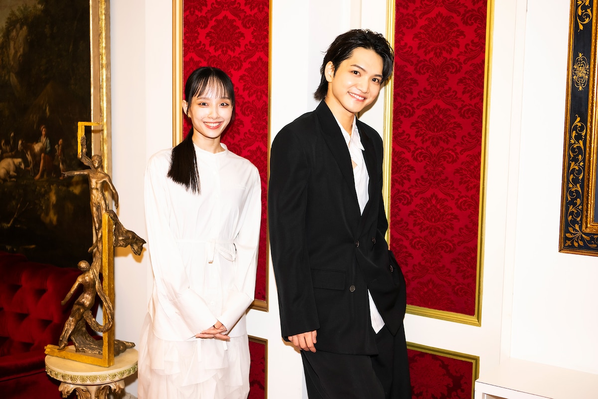 左から秋山瑛、三浦宏規。