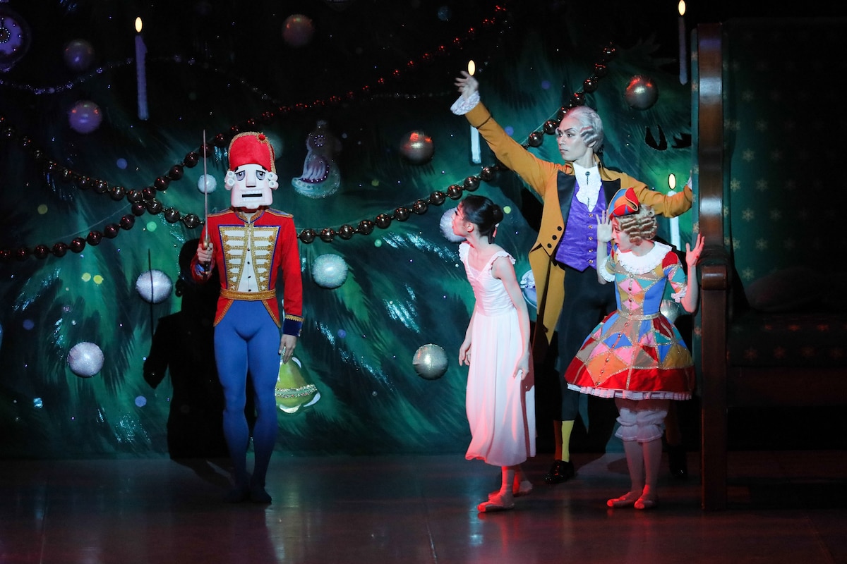 東京バレエ団「くるみ割り人形」より。（Photo by Kiyonori Hasegawa）
