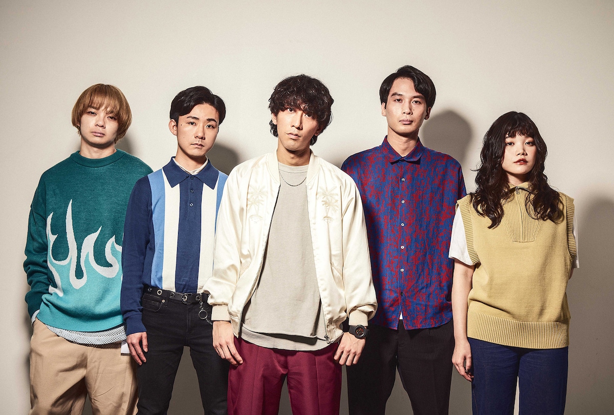 THIS IS JAPANとセントチヒロ・チッチ（BiSH）。