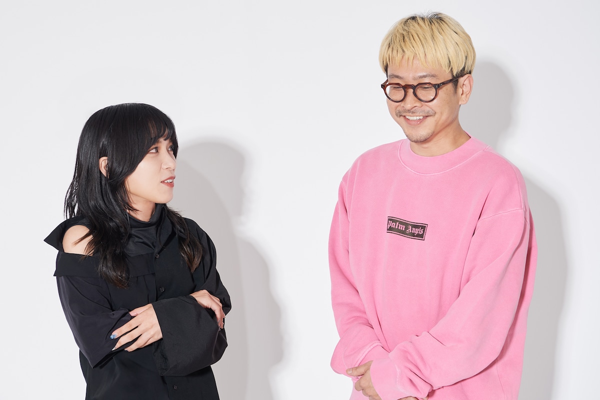 左からヤママチミキ（GANG PARADE）、渡辺淳之介。