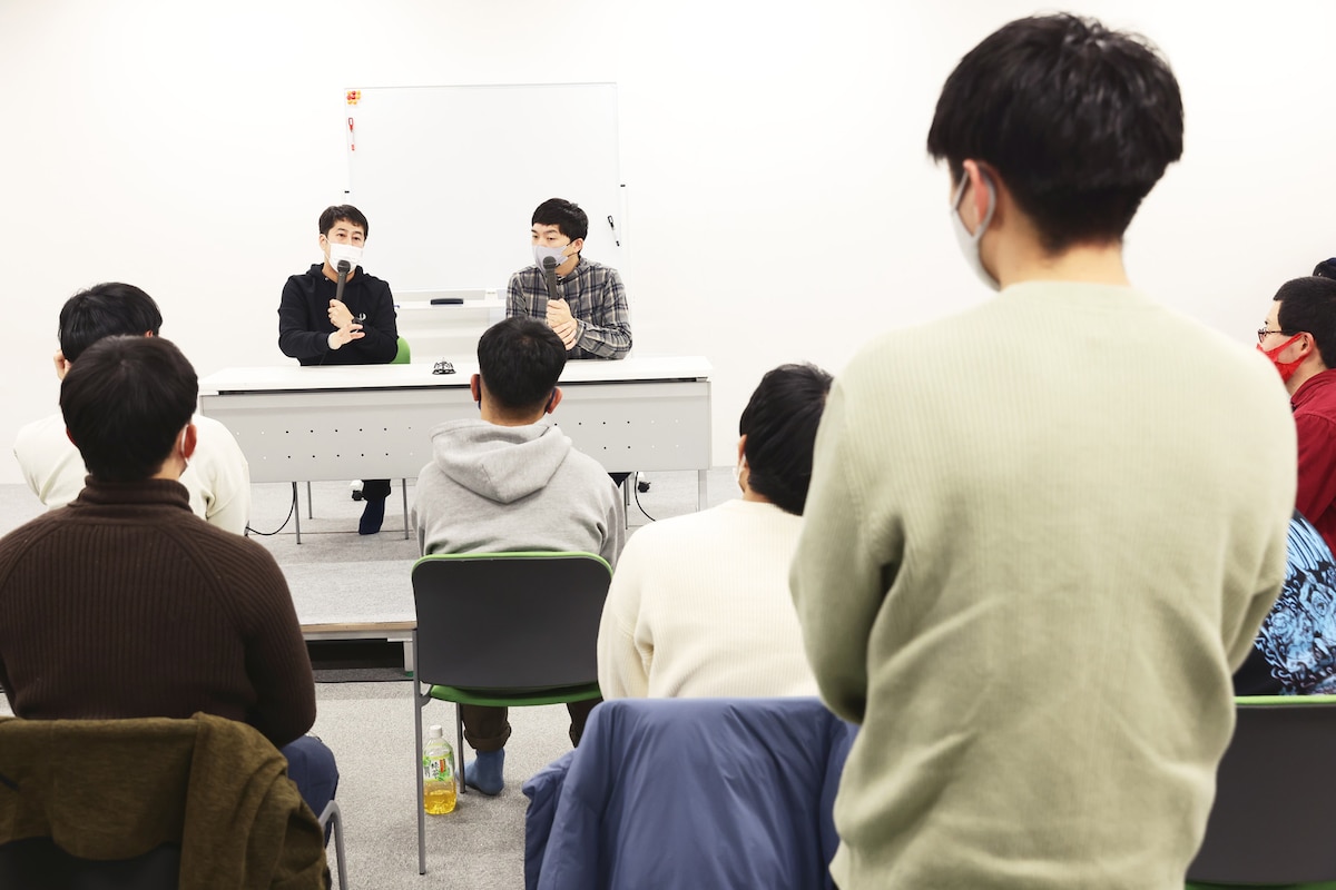 ウエストランドによる特別講座の様子。