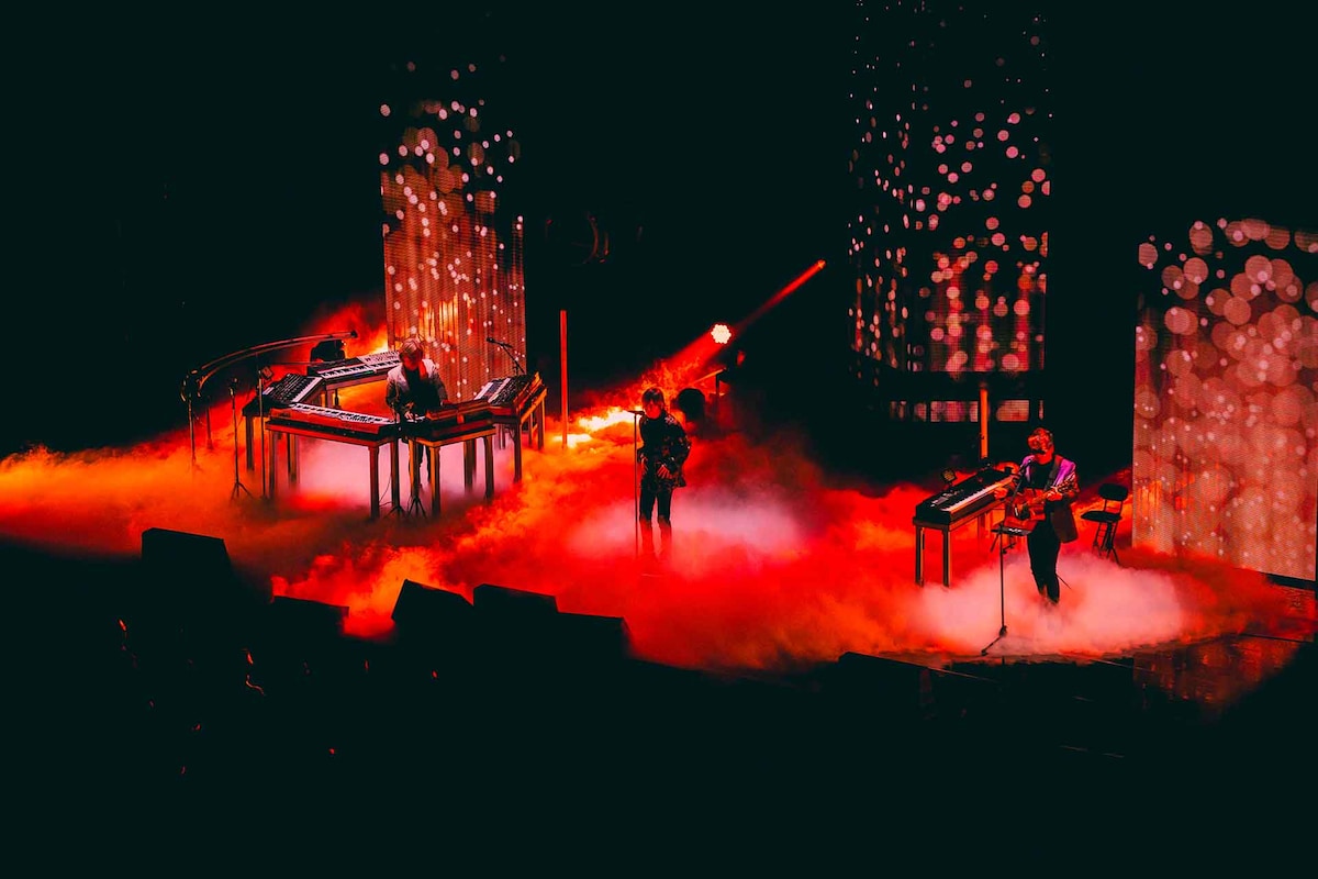 「TM NETWORK 40th FANKS intelligence Days ～DEVOTION～」最終公演の様子。（Photo by Kazuyuki Sanada）