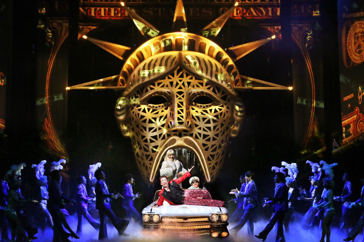 ミュージカル「ミス・サイゴン」より。（写真提供：東宝演劇部）