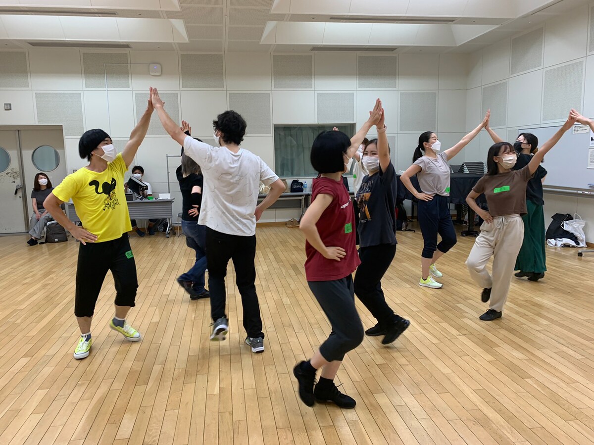 サポートダンサーワークショップの様子。