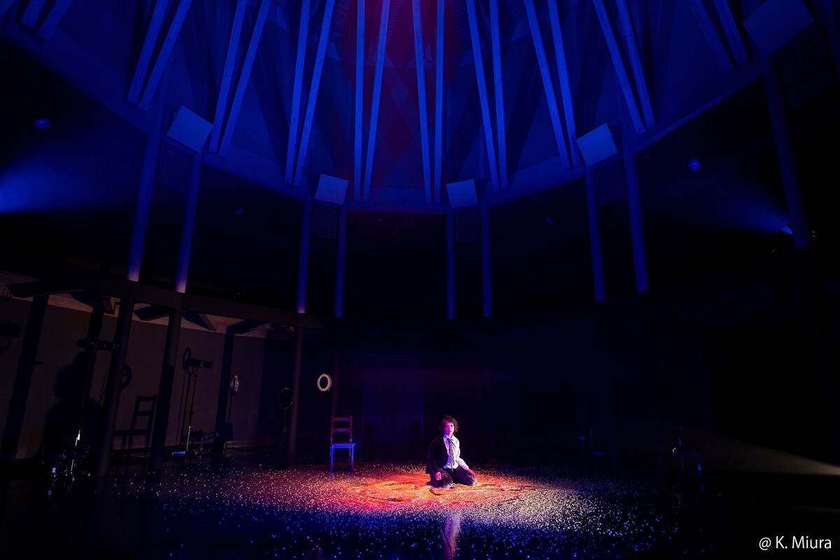 「夢と錯乱」より。©K. Miura