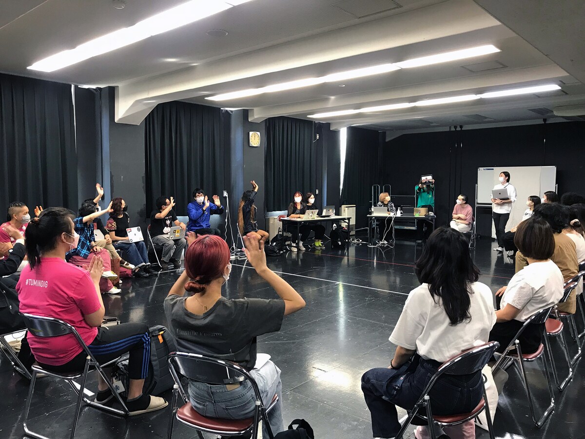 「Farm-Lab Exhibition」に向けた稽古の様子。