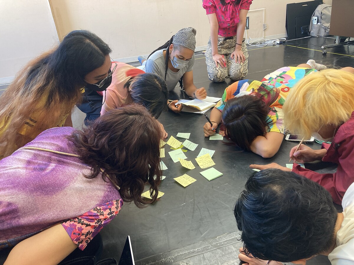 「Farm-Lab Exhibition」に向けた稽古の様子。