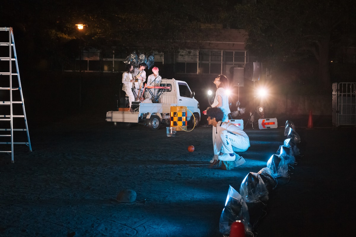 ヌトミック「SUPERHUMAN 2022」より。(撮影:コムラマイ)