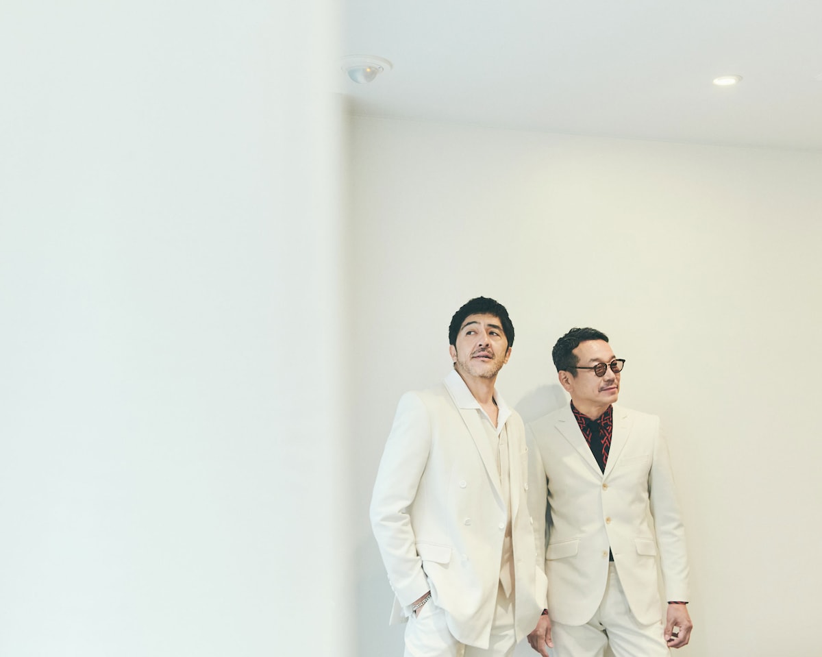 左から谷中敦、川上つよし。