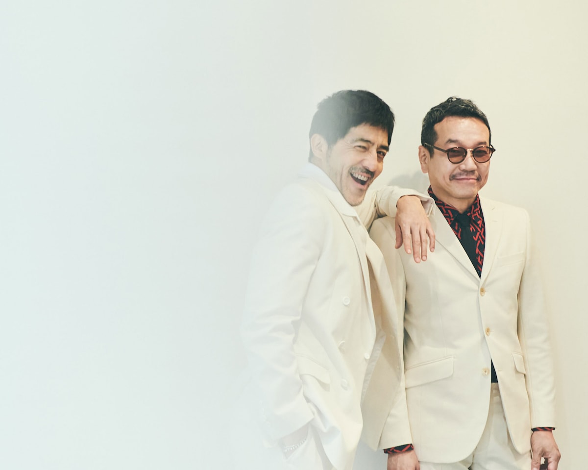 左から谷中敦、川上つよし。