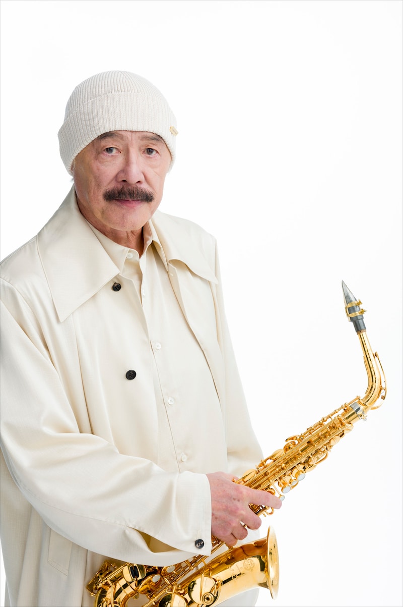 伊東たけし（Sax, NuRAD, Flute）