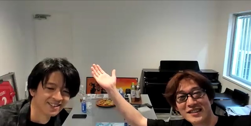 左から坂東慧（Dr）、田中晋吾（B）。