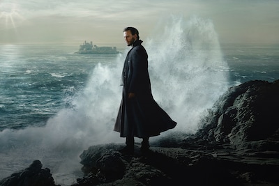 「モンテ・クリスト伯」エレガントで容赦のない復讐劇──主演サム・クラフリン×監督ビレ・アウグストが贈るドラマ版がBS12で独占日本初放送