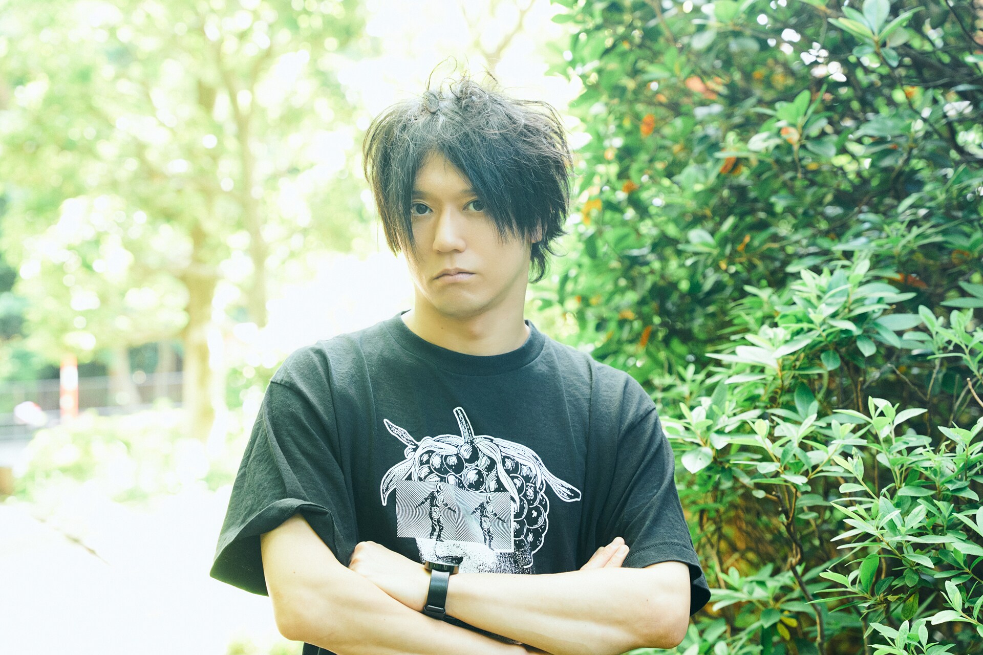 内田真礼が田淵智也（UNISON SQUARE GARDEN）と語るアーティスト