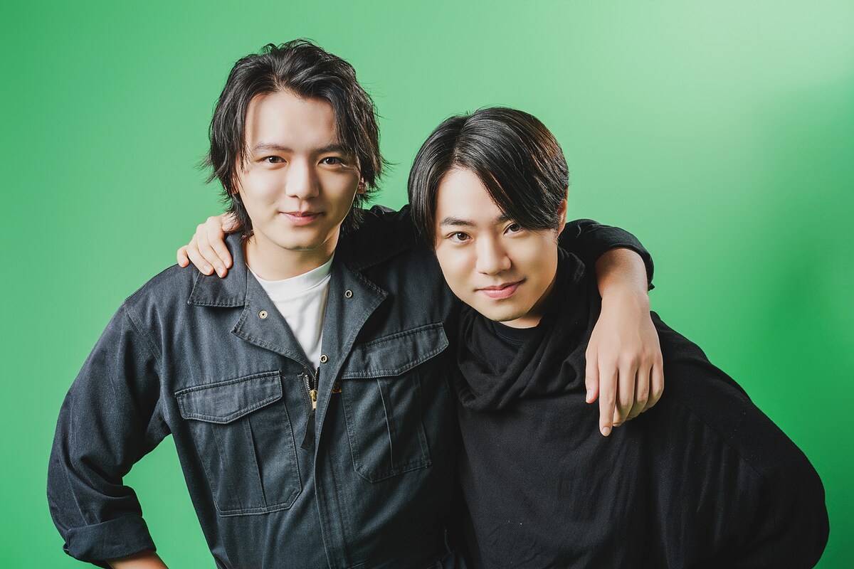 左から濱田龍臣、中村鷹之資。