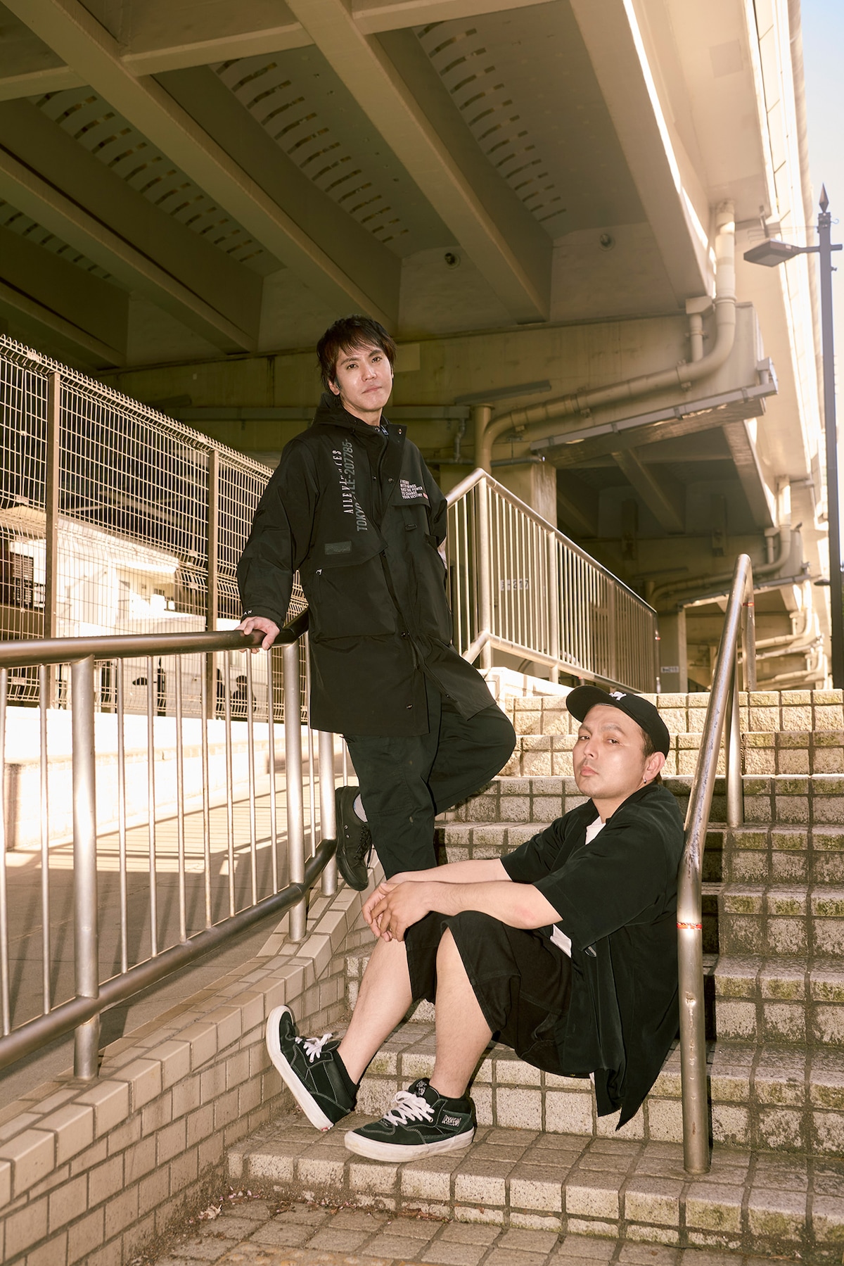 左から山里ヨシタカ（G）、福里シュン（G）。