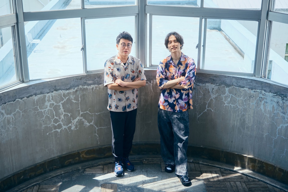 左から銀シャリ橋本、ナイチンゲールダンス・ヤス。