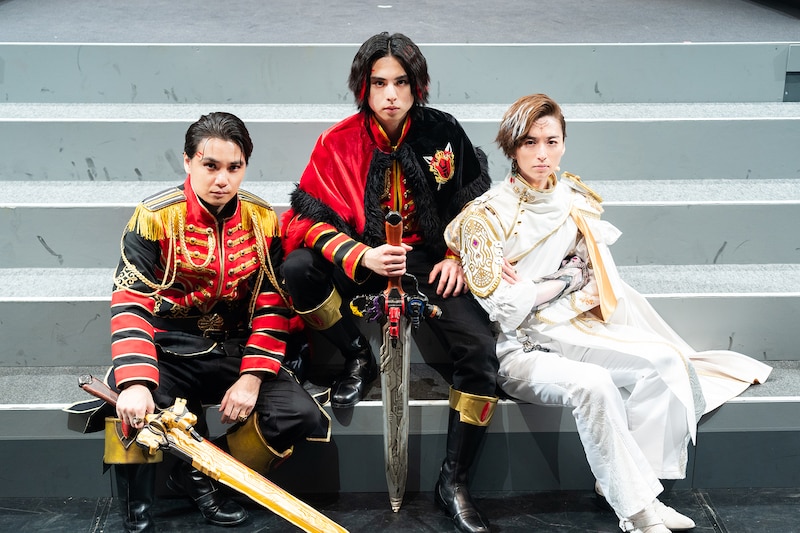 左から矢野聖人、酒井大成、池田匡志。