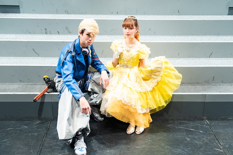 左から渡辺碧斗、村上愛花。