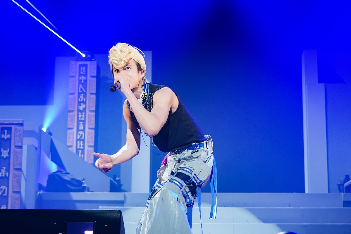 「王様戦隊キングオージャー ファイナルライブ」より、渡辺碧斗演じるヤンマ・ガスト。