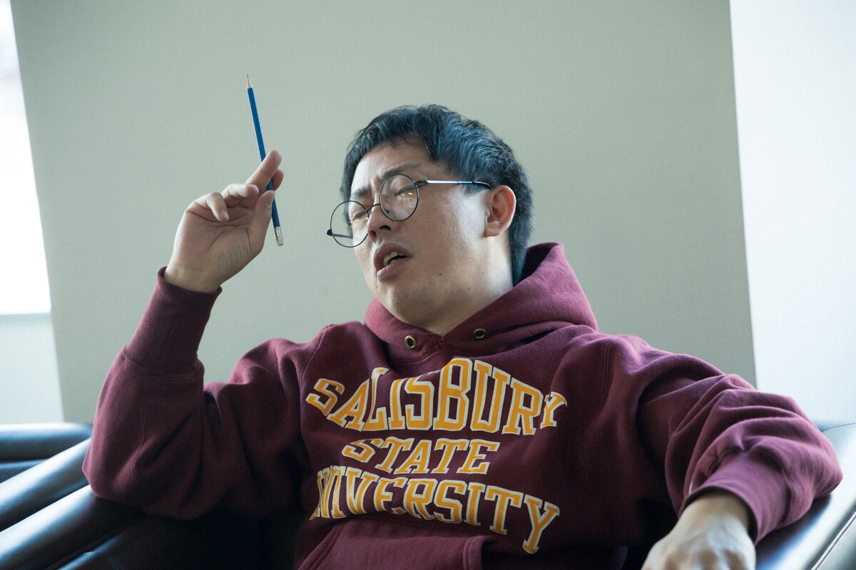 さらば青春の光・森田。「脚本家」をイメージして撮影。