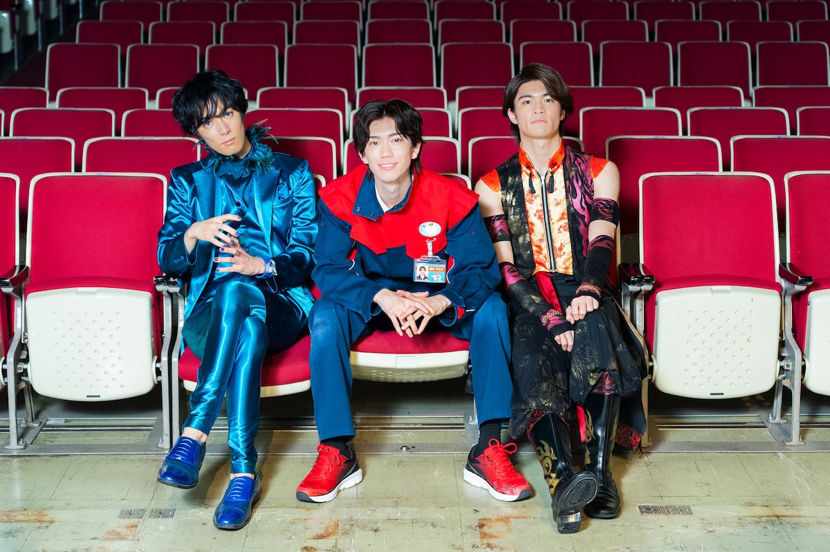 左から富永勇也、樋口幸平、石川雷蔵。