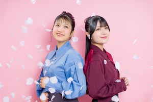 漫画「ウタヒメドリーム」1巻発売記念、山﨑玲奈（夢咲いぶき役）×鈴木杏奈（桜木舞華役）インタビュー｜歌と向き合い続ける私たちの物語