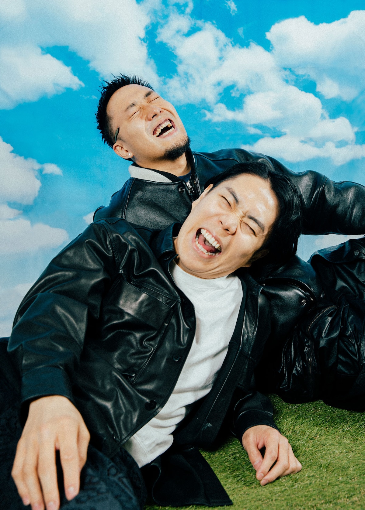 左から髙比良くるま、VaVa。