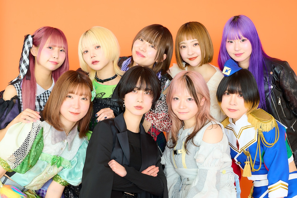 上段左からアイナスター、ムロ葉菜子、アヤ・エイトプリンス、RiNA、イコ・ムゲンノカナタ、下段左からハナエモンスター、mikina、YUINA、ヤママチミキ。